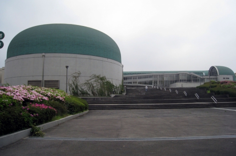 Kitakyushu Central Library, Arata Isozaki