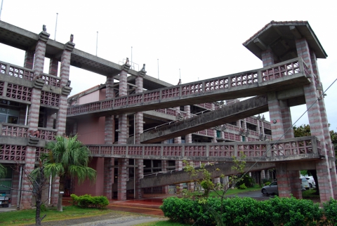 Nago City Hall, Atolier Zo