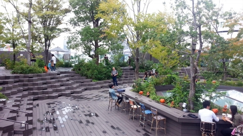 Tokyu Puraza Omotesando, Hiroshi Nakamura