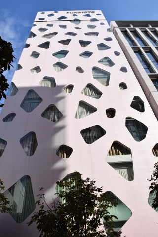 Mikimoto, Toky Ito